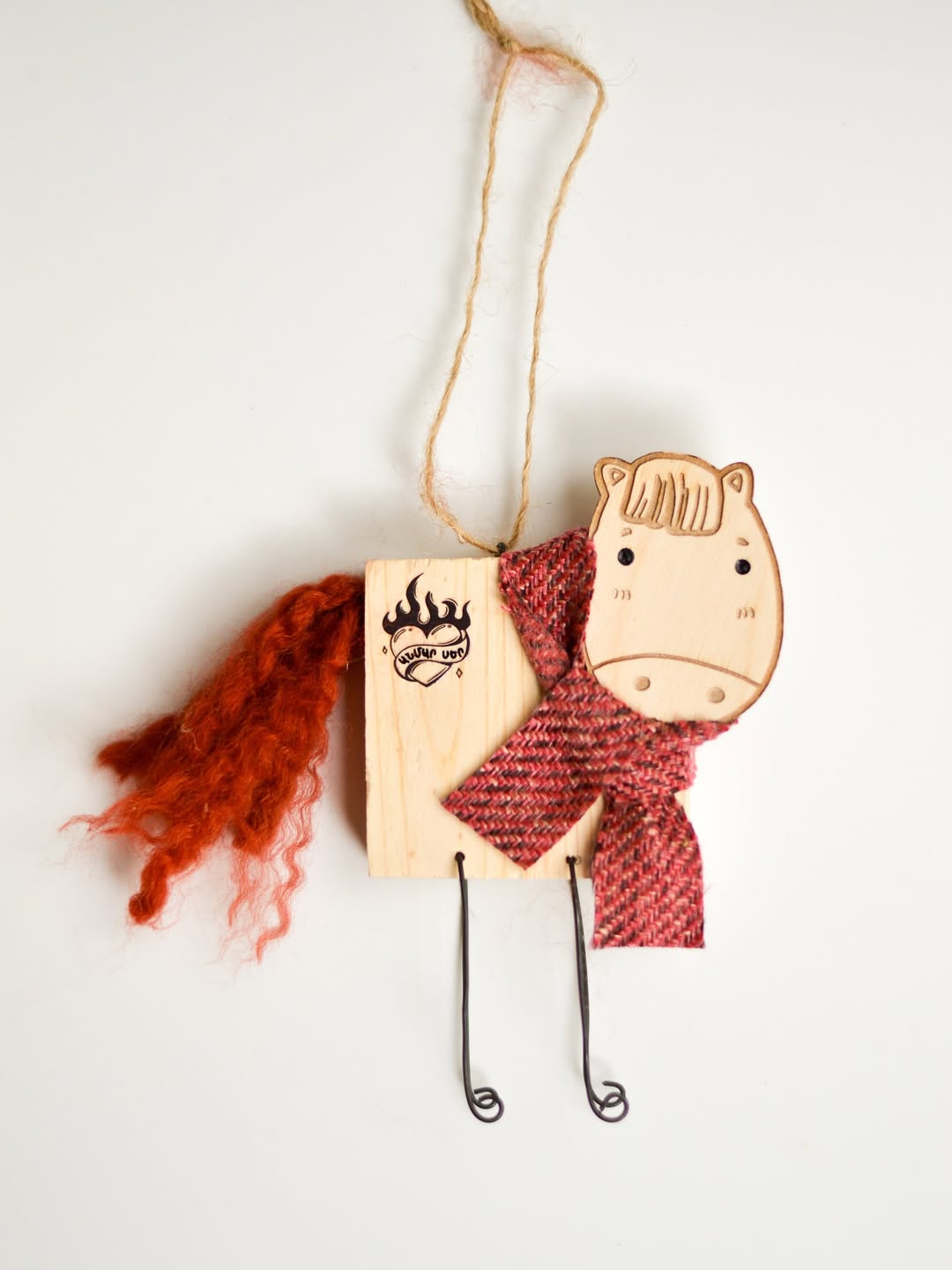 img-Փայտե ձի - Անմար սեր