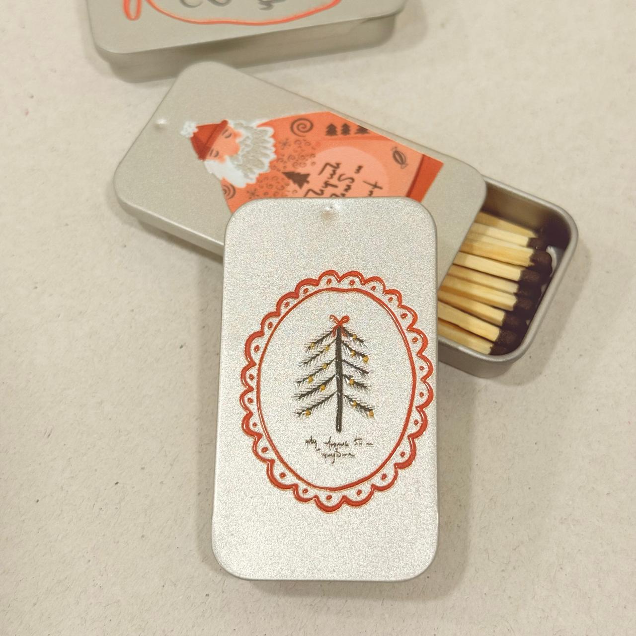 Մետաղյա տարայով լուցկիներ -  Եղևնի